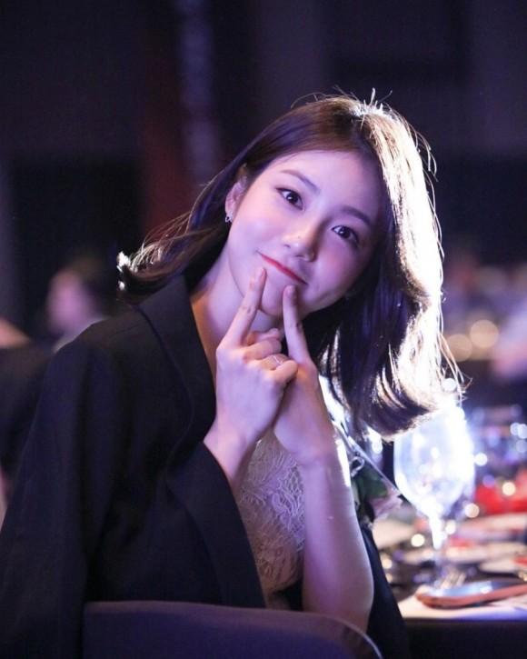 배우 신예은