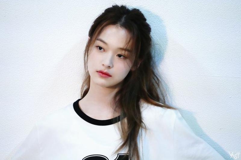 배우 신도현