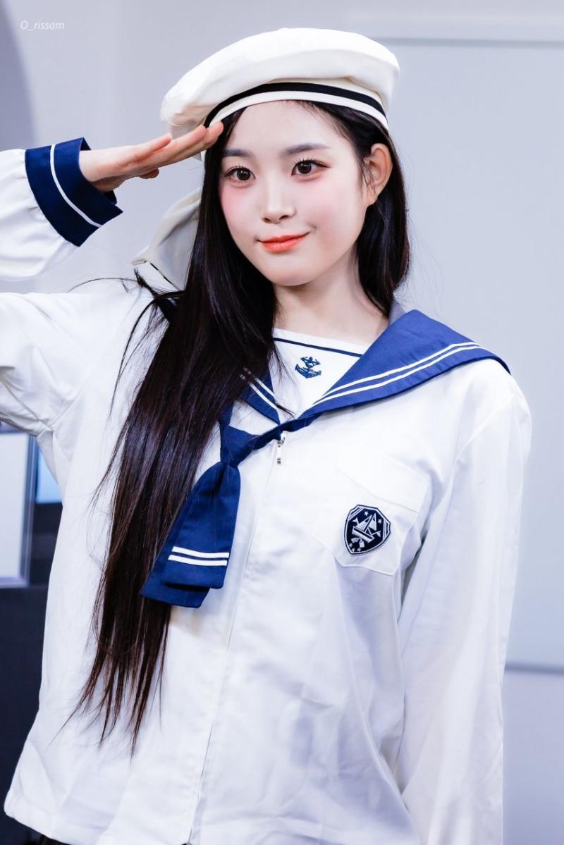 트리플에스 지연 김채원