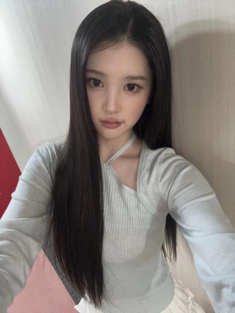 하츠투하츠 에이나