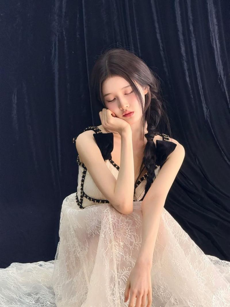 스테이씨 시은 SNS