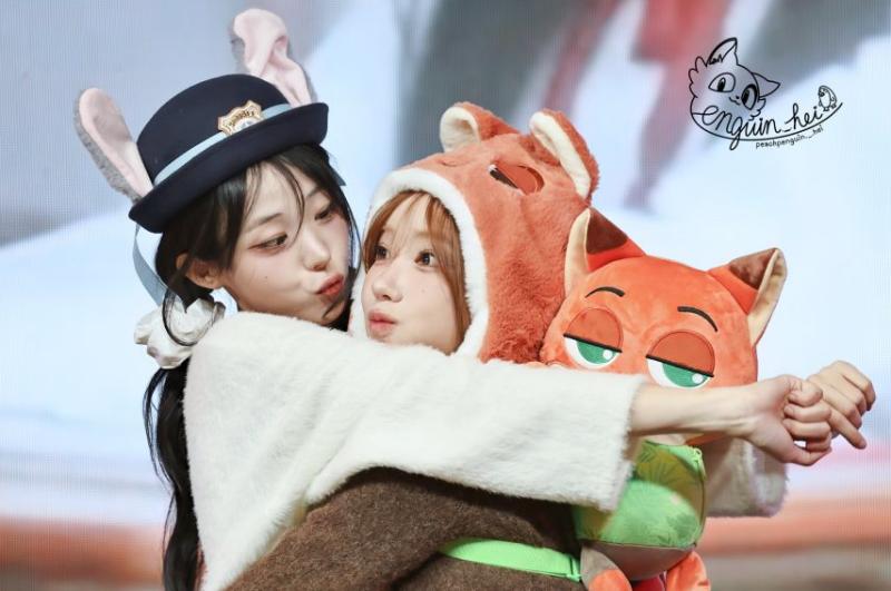 QWER 마젠타&히나