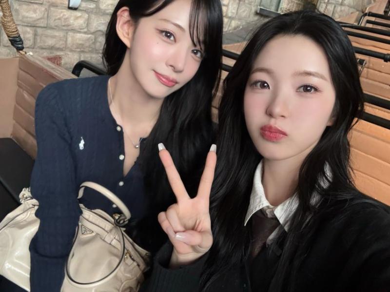프로미스나인 이채영,백지헌