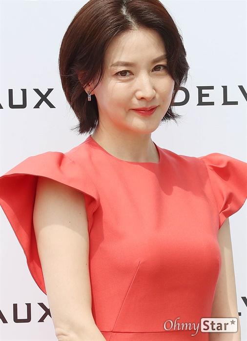 배우 이영애
