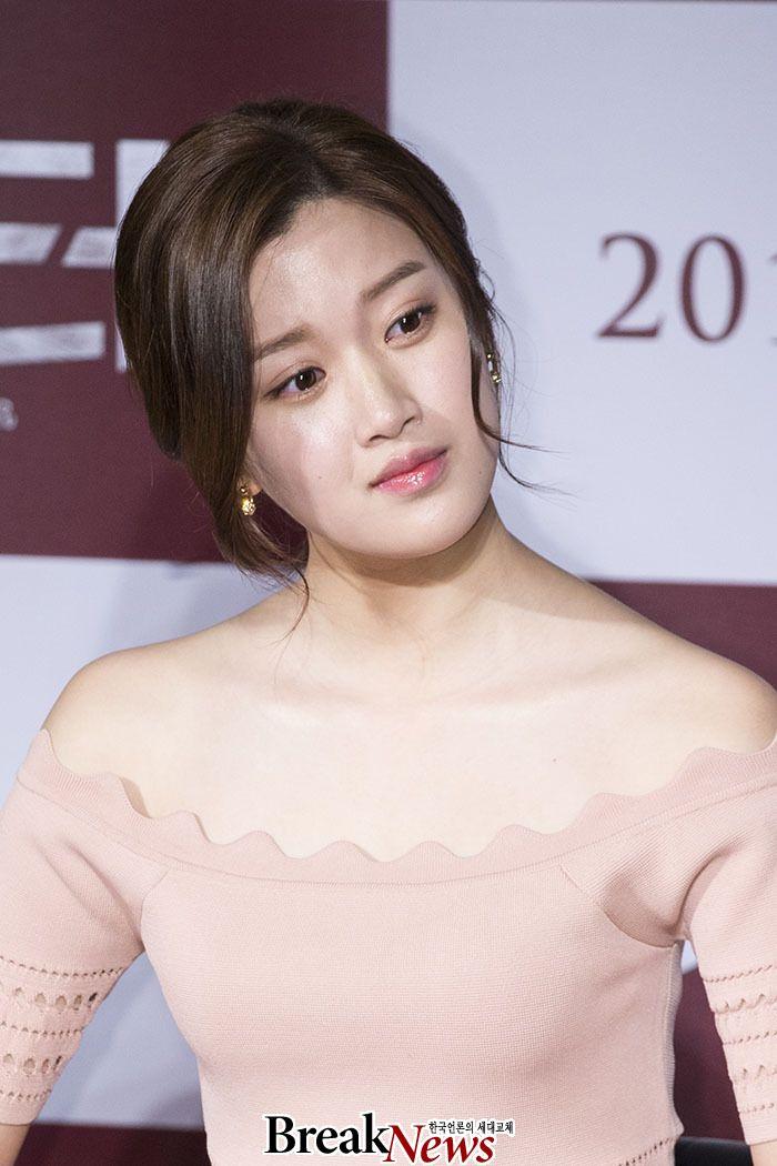 배우 문가영