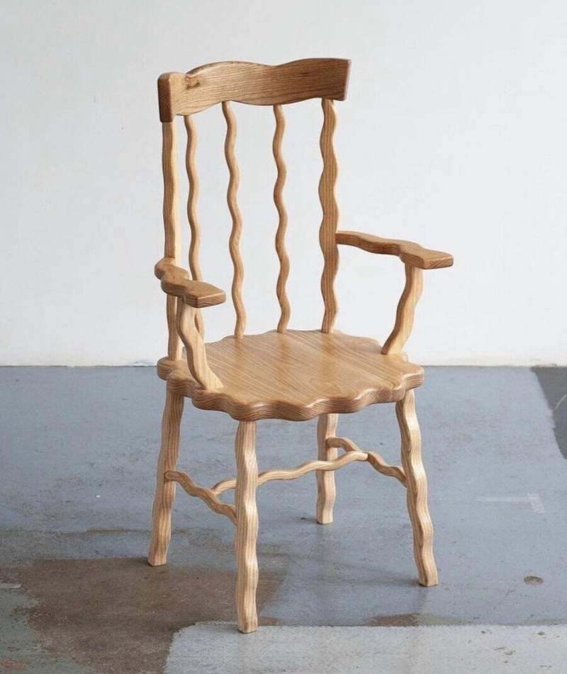 긴장하지 마, 너는 멋진 의자야.jpg