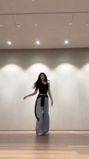 이채연