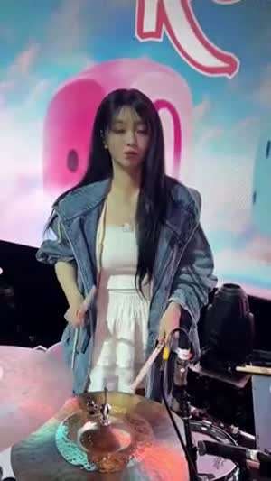 QWER 쵸단
