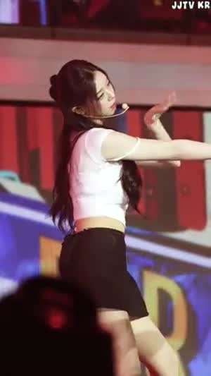 묵직 가슴 밀착 흰티 트리플에스 김채연
