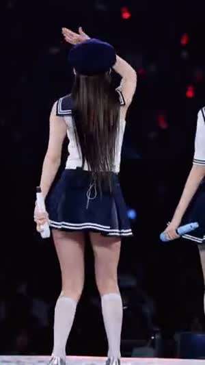 아이브 안유진 세라복 니삭스 우월한 기럭지