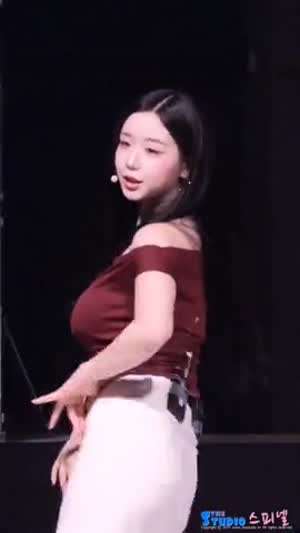 트리플에스 김채연 묵직한 무브먼트