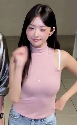 청순섹시의 대명사, 아이브 레이..gif