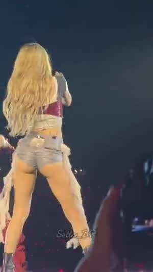 블랙핑크 리사 뒷태
