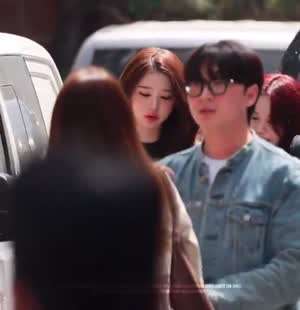 오늘자 서울 성수 다이슨 팝업 행사 아이브 장원영.MP4