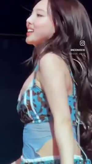 트와이스 나연 찰랑이는 윗가슴골.mp4