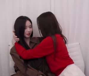 둘이 모하니?