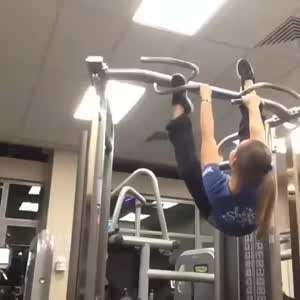 dumb-gym-people
