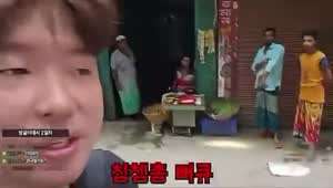 이제까지 본 인종차별영상중에 제일 웃기네 ㅋㅋ