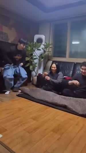 용돈 싹쓸이 해가시는 아버지...mp4