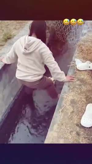 개울에서 간신히 건진 공